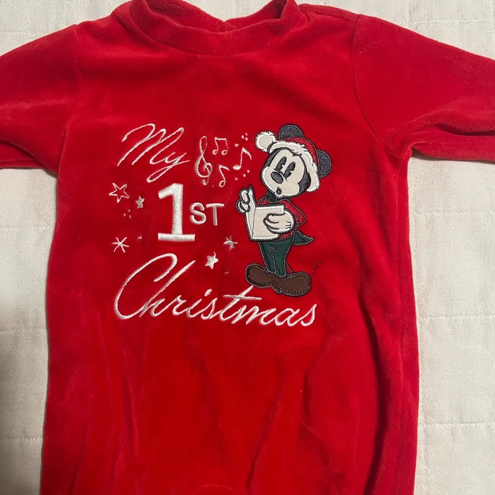 Disney baby Christmas pajamas size 3-6 months